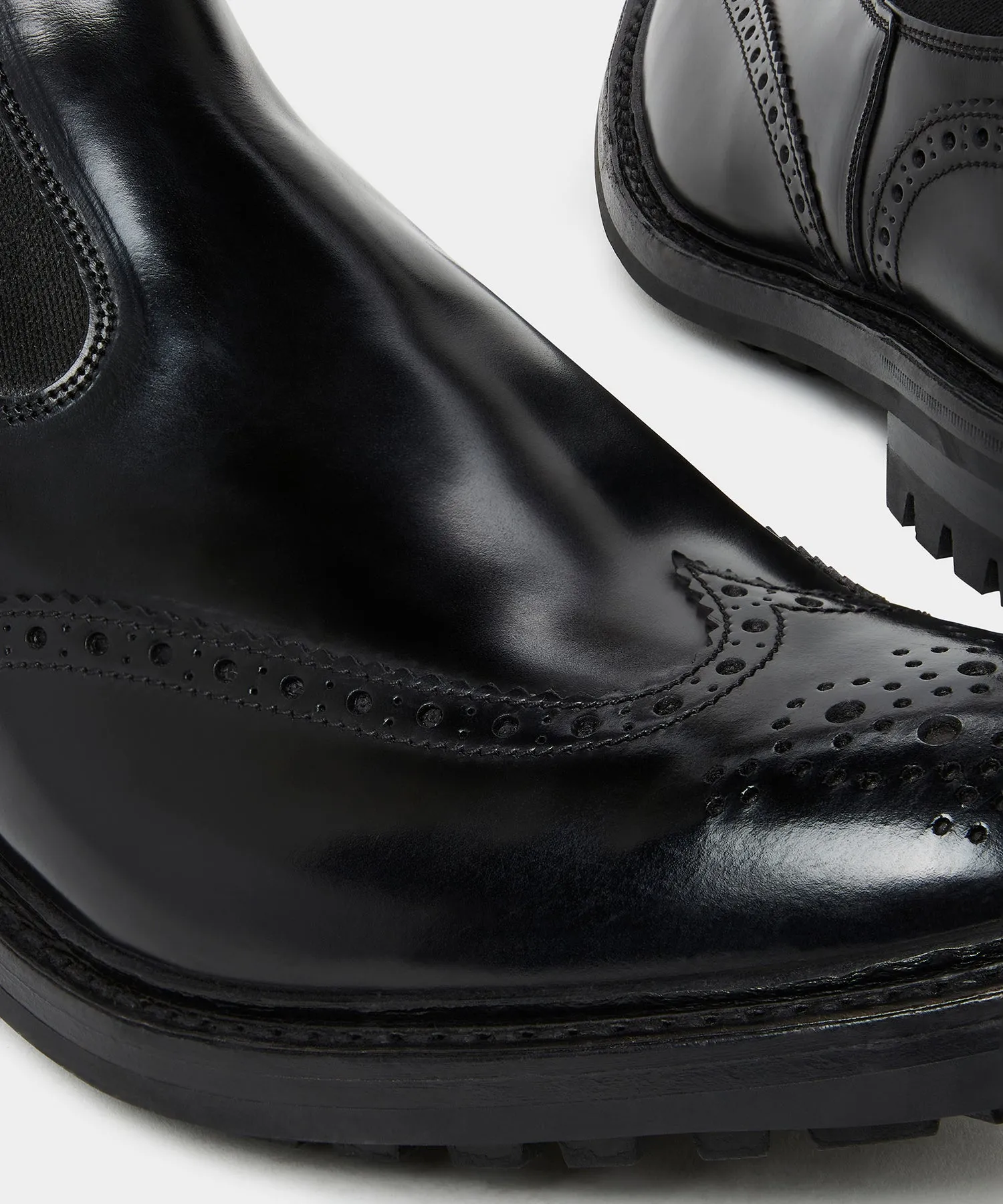 Todd Snyder x Tricker's Henry Wing Cap Chelsea Leather Boot